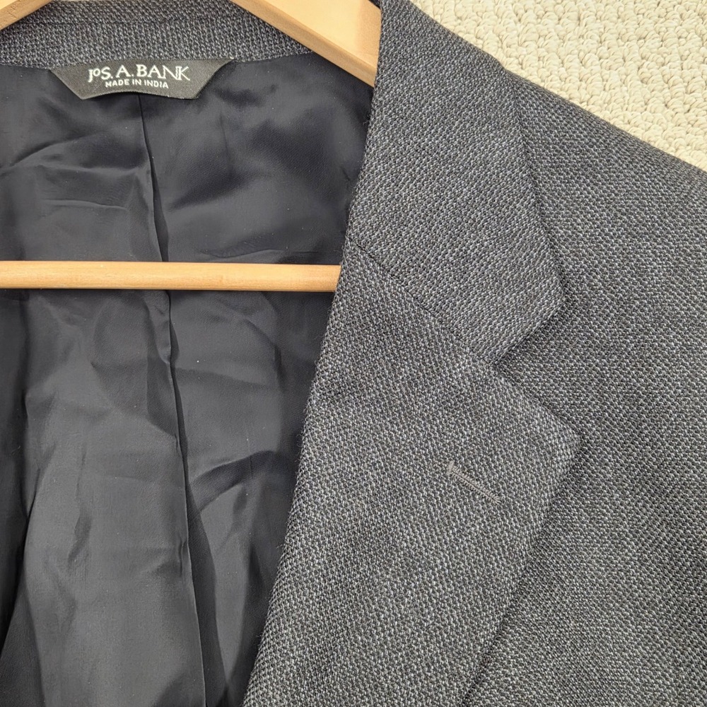 Jos A Bank Travelers Collection 48R Gray Blazer 100% Wool 2 Button Sport Coat - Picture 3 of 8